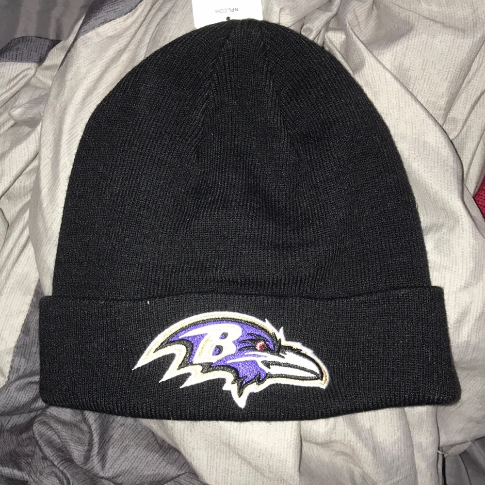 Raves hat